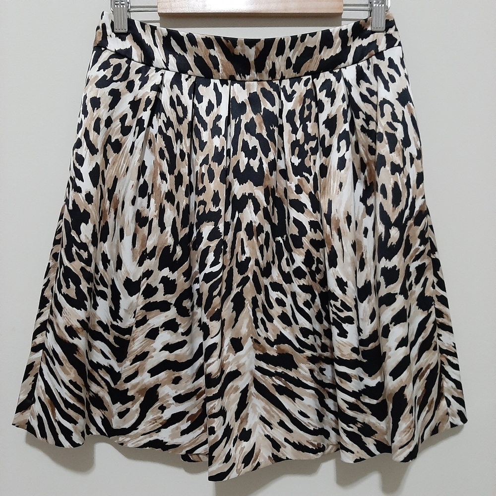 WHBM Animal Print A-Line Skirt With Pleats Size 6